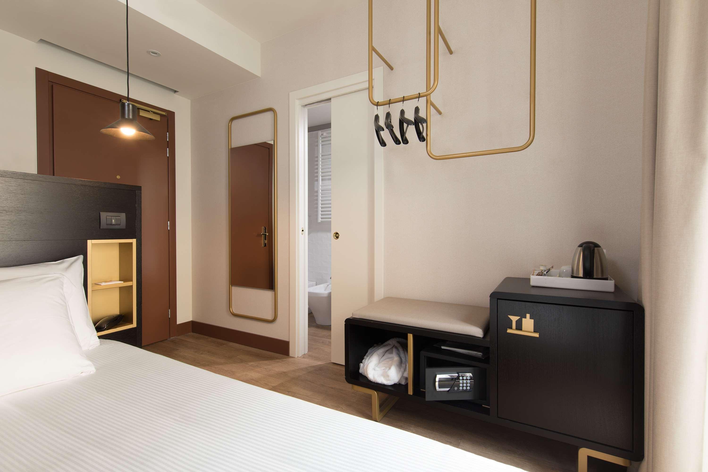 Hotel Western Tritone 4*
