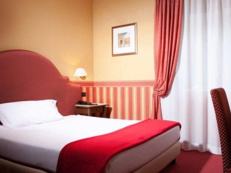 Hotel Western Tritone